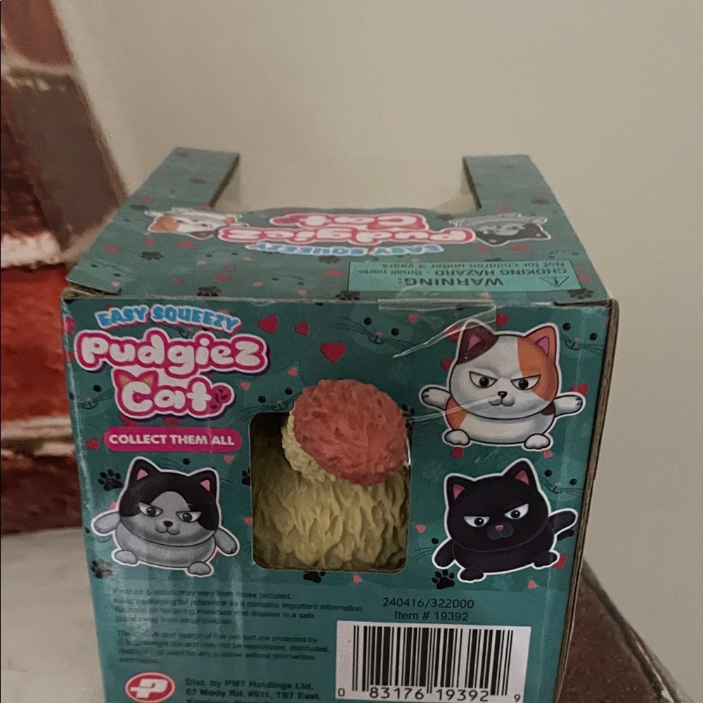 Pudgiez Cat Easy Squeezy Plush Squishy - Yellow & Brown - Picture 5 of 10